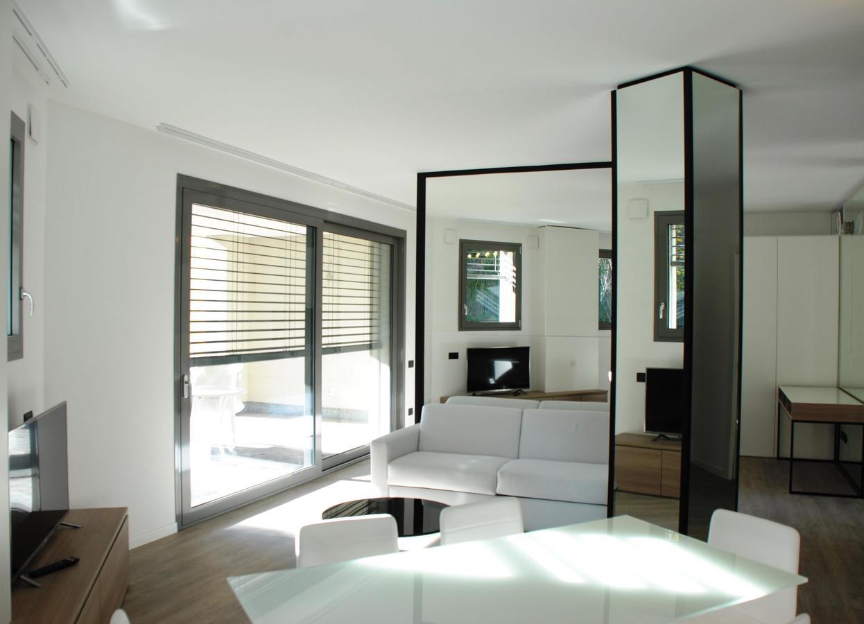 Aparthotel La Perla By Sedar Côme Esterno foto